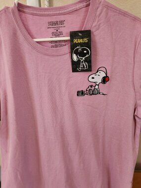 Peanuts Snoopy Boom Box Music Men's Small Graphics Front & Back New with Tags